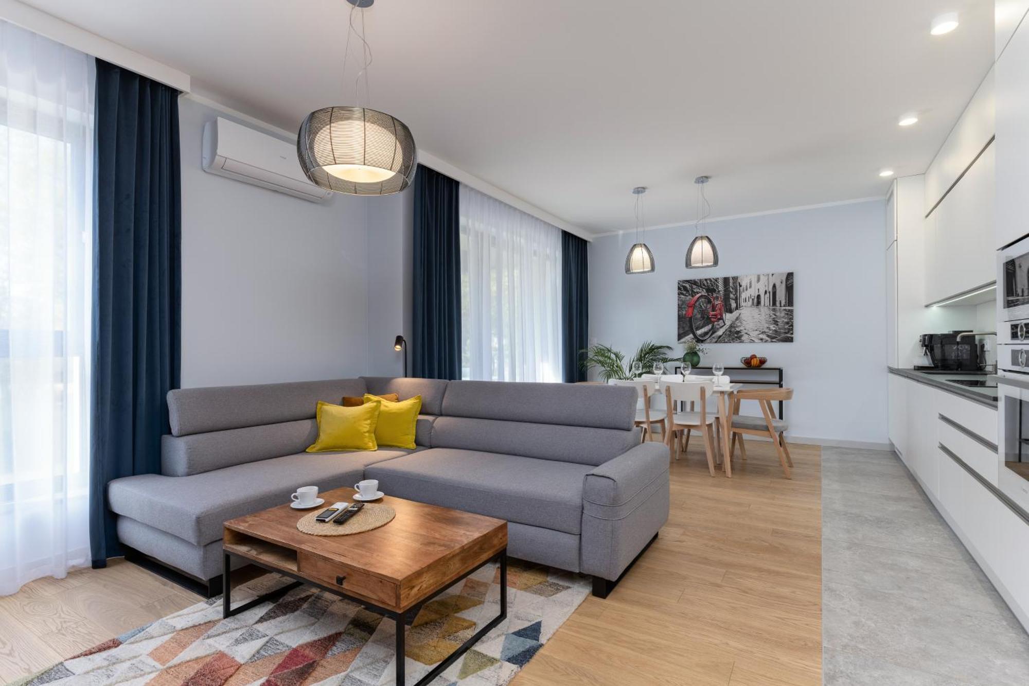 Br12 Premium Apartments , Garaz Bielsko-Biala Exterior foto